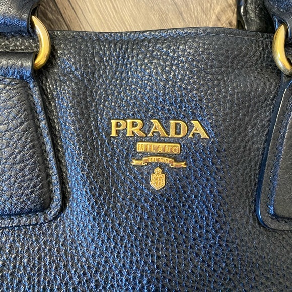 Prada Vitello Daino large shopping tote - Picture 2 of 11